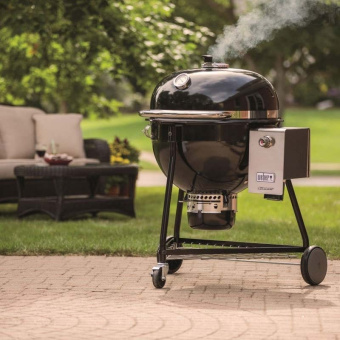 Угольный гриль Weber Summit Kamado E6