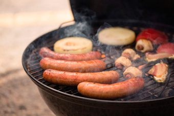 Угольный гриль Weber Smokey Joe Premium 37 см черный
