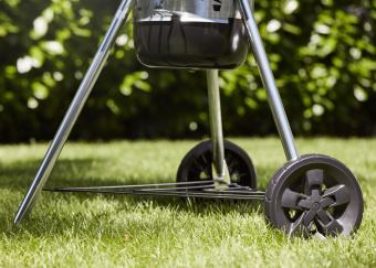 Угольный гриль Weber Master-Touch GBS C-5750 дымчатый